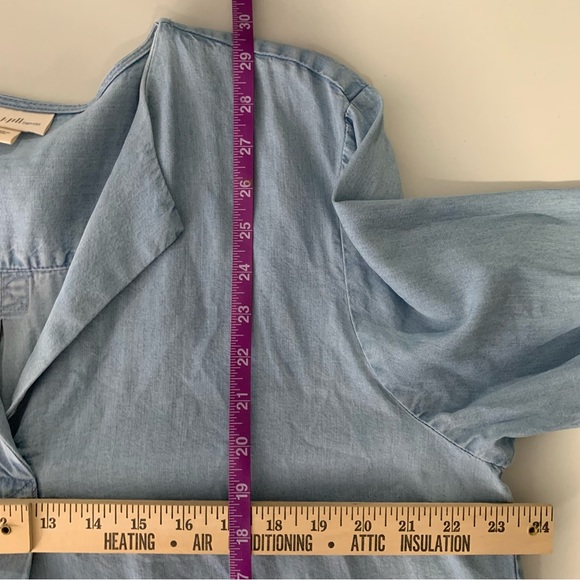 J.Jill XL Light Wash Chambray Denim Tunic Top V Neck Long Sleeve Relaxed Fit - Picture 7 of 9